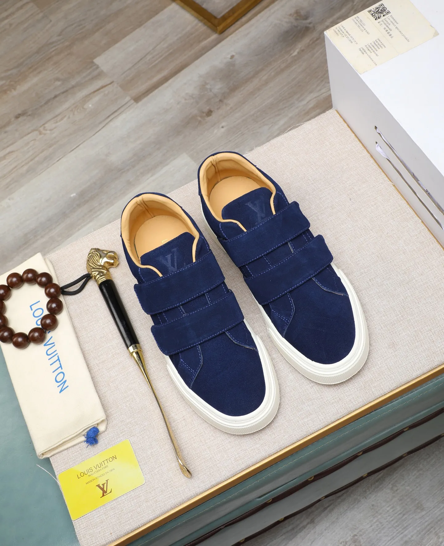 Men's shoes 💰460 [LV～] Men's casual shoes 2025z cabinet sales simultaneously 🔶Size: 38-44 #️⃣ 🔷3 colors🔜The upper is made of multi-material splicing➕cow leather lining, comfortable and breathable, sole: original comfortable and wear-resistant outsole, ⚠️real thing📱photographed🎬real thing is better📢📢📢
